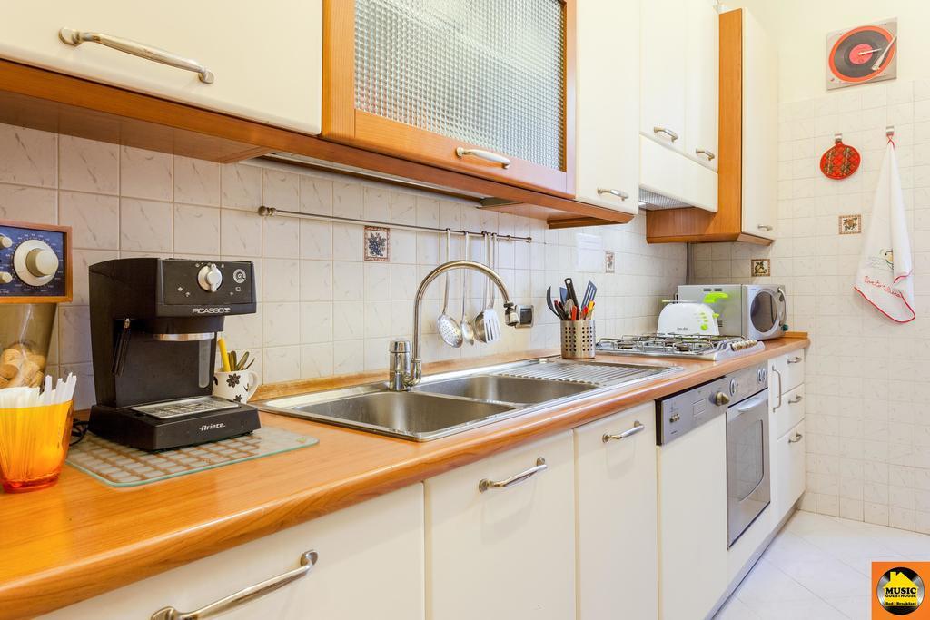 רומא Music Guesthouse חדר תמונה